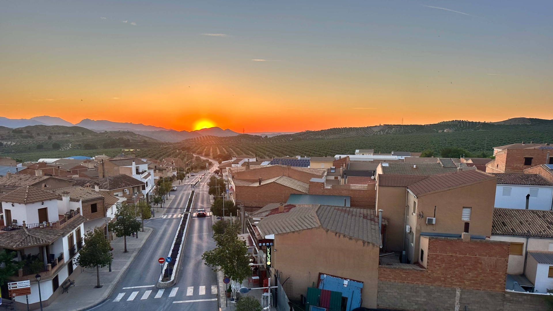 Puesta de Sol desde la Terraza del Hotel Sierra de Huesa